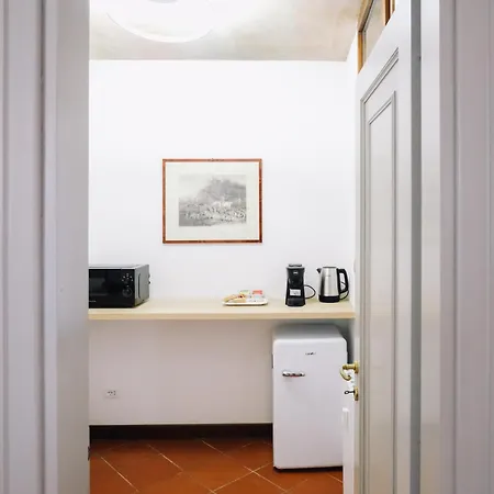 La Loggia Sulle Mura Apartment *