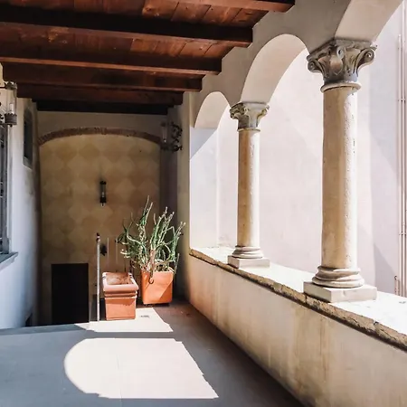 Apartment La Loggia Sulle Mura