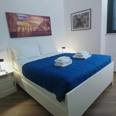 Casa Beatrice, Trastevere Roma