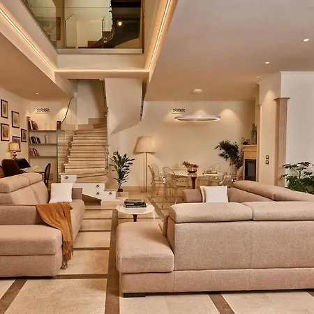 Treasurerome Trevi Signature Penthouse Villa *