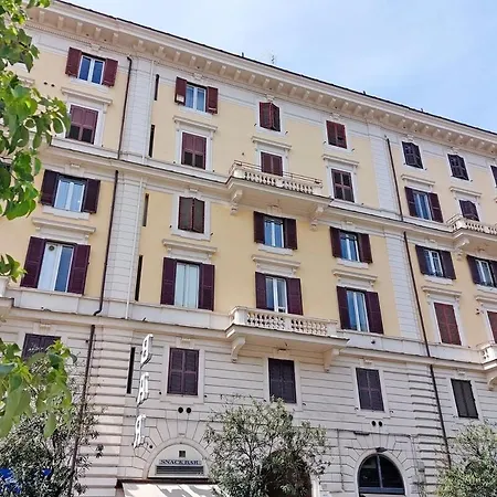 Elegance In Parioli La Casa Di Pigi