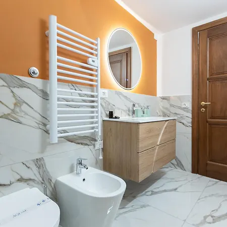 Apartment Vicolo Trevi By In *