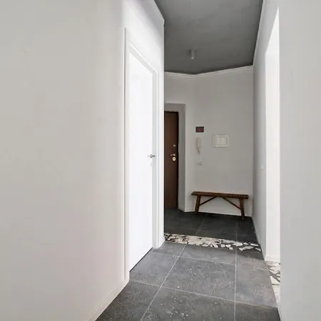 Academia Style By The Halls Of Knowledge Apartment