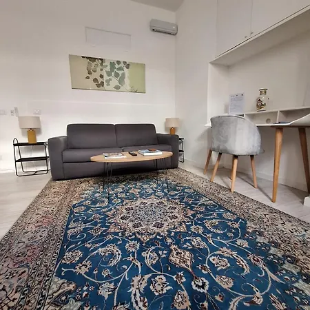 Residenza Malvezzi * Roma