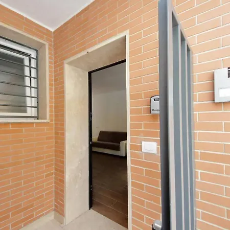 Sabelli 3 Indipendente Con Privato Apartment Rome