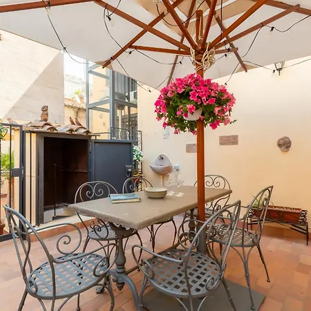 The Secret Terrace - Navona Apartment Rome