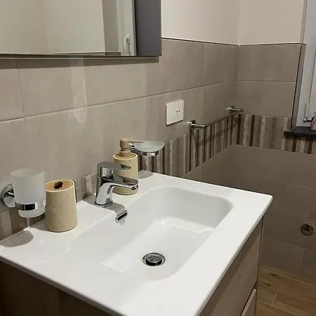 Apartment 500 Pit-stop - *