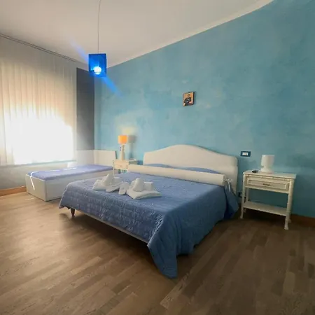 Urban House Apartment