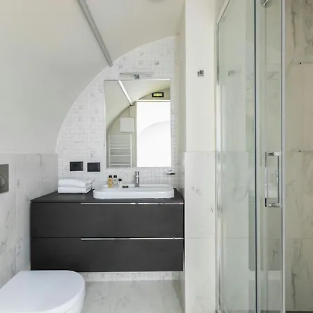 Sonder By Marriott Bonvoy Trastevere Piazza Trilussa Apartahotel Roma