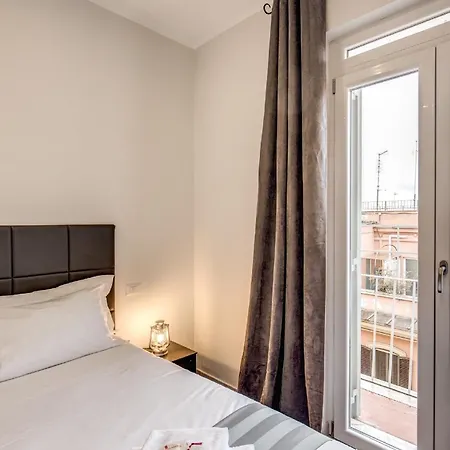 Πανσιόν Floor 6 Boutique Rooms By Dot Suites 3*