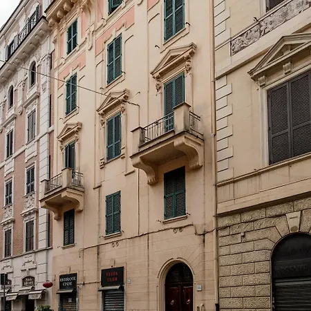 Via Vespasiano Private