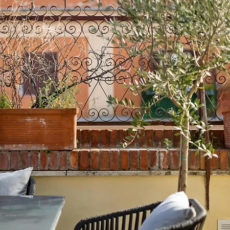 Terrace Boutique - Dolce * Rom