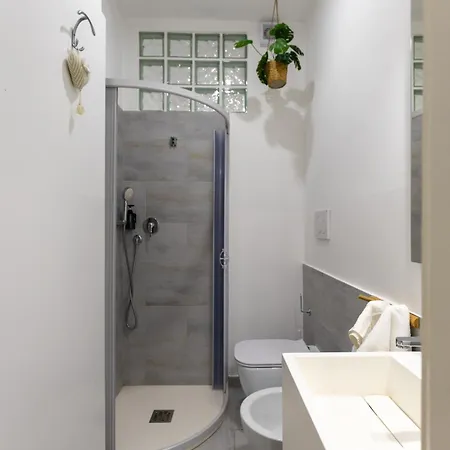 Britannia 36 Apartment Rome
