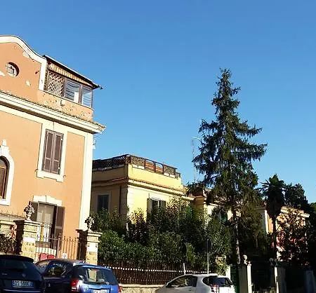 Holiday Home Roma Apartment *