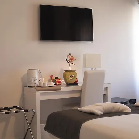 Saint Peter's Luxury Domus Guest house