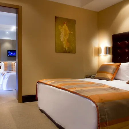 Marcella Royal - Rooftop Garden 4* Рим