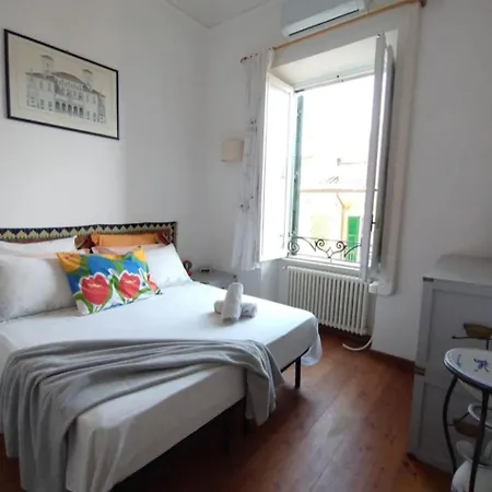 Apartment Dimora Torlonia - Elegance & Light In Rome