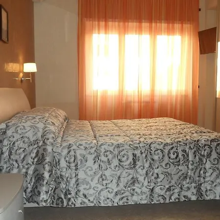 Guest house Gemelli 3*