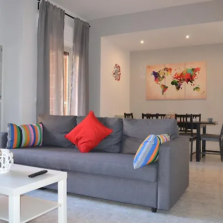 White & Grey House * Roma