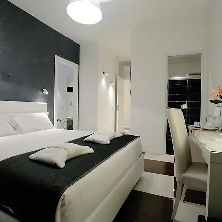 Saint Peter's Luxury Domus *