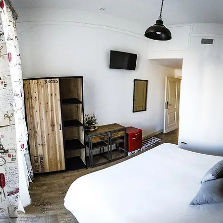 Adelina Guest house