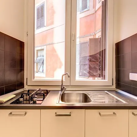 Erika House Rome