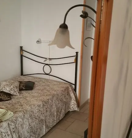 Bed & Breakfast Bella Domus 3*