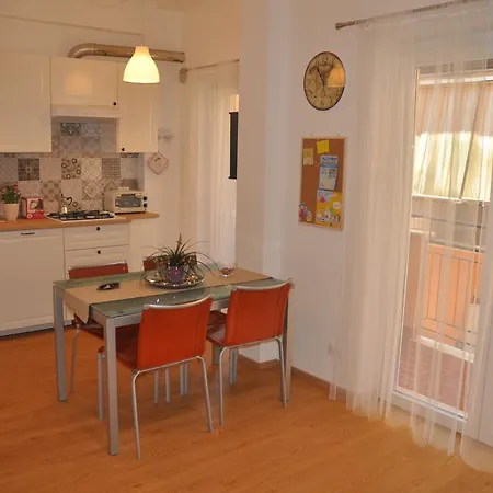 Holiday Home Roma Apartment