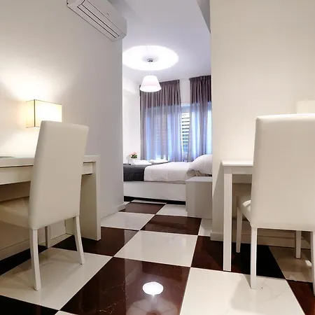 Saint Peter's Luxury Domus *