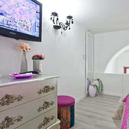 Rental In Rome Colosseo Loft *