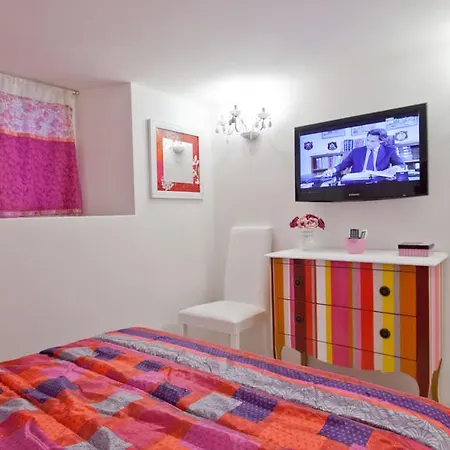 Rental In Rome Colosseo Loft Apartment