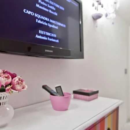 Apartment Rental In Rome Colosseo Loft *