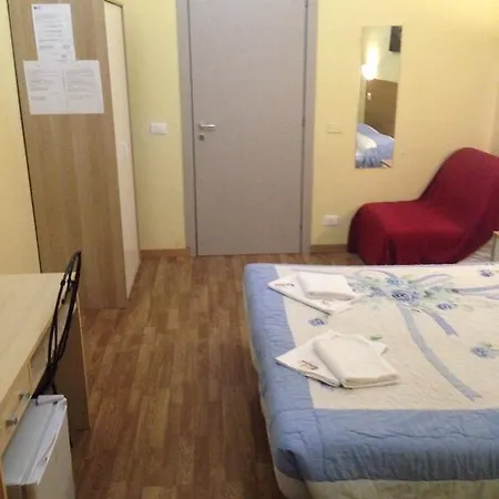 Le Charme House 2 Bed & Breakfast