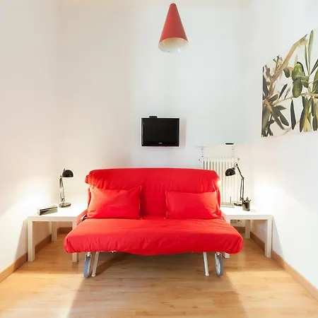 Sabelli Nightlife Apartment-la Sapienza-termini Station