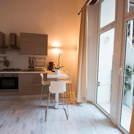 Inner House Apartment *