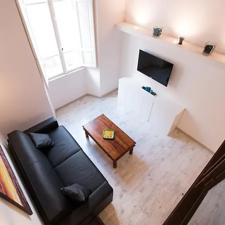 Apartment Inner House