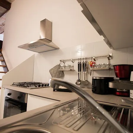 Inner House Apartment *