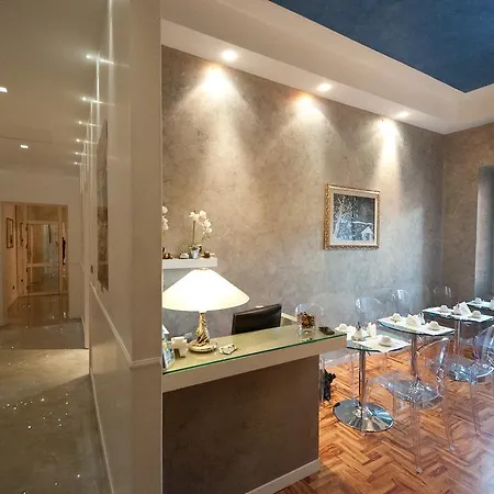 Relais Conte Di Cavour De Luxe Rome