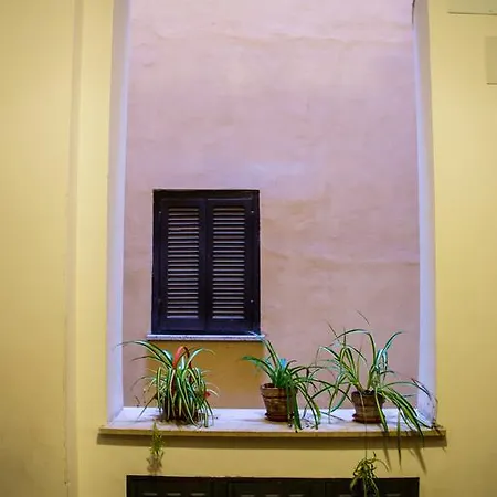 Yourstay@Rome Coliseum Apartment *