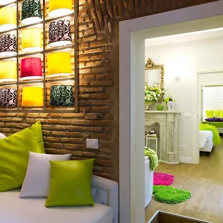 Domus Spagna Condotti Imperial Guest house