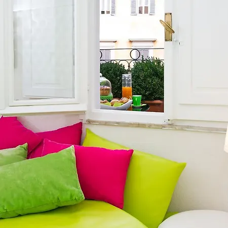 Guest house Domus Spagna Condotti Imperial 5*