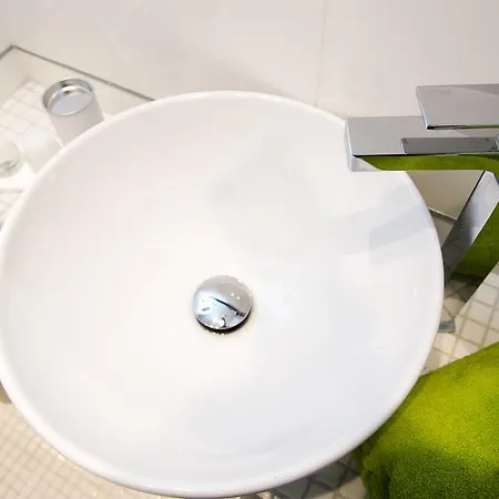 Domus Spagna Condotti Imperial Guest house