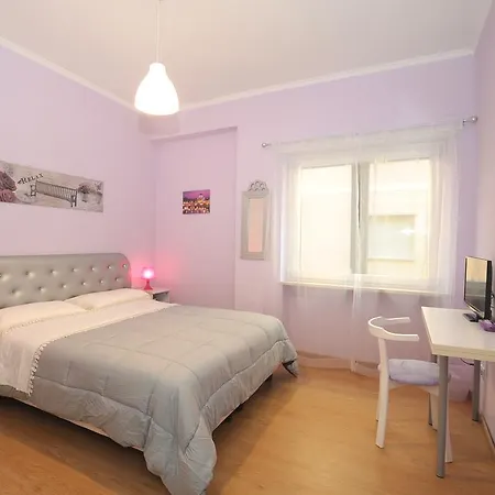 Holiday Home Roma Apartment