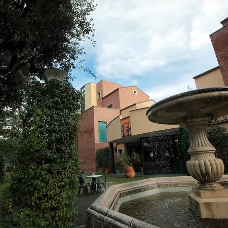 Hotel Kaire 3*