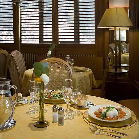 Hotel Polo