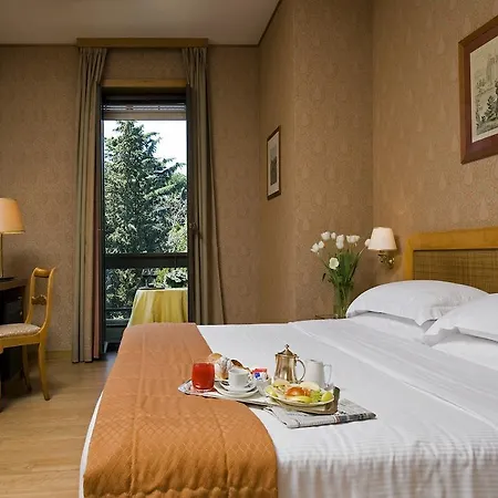 Polo Hotel 4*