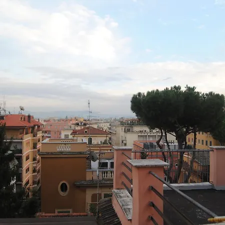 Bed & Breakfast Gloria'S House In Rome Rome