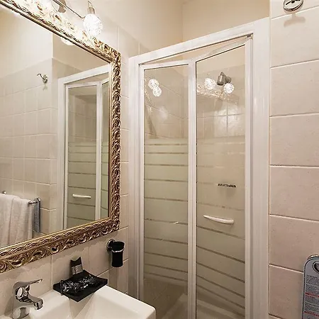 Hotel Romano 2* Řím