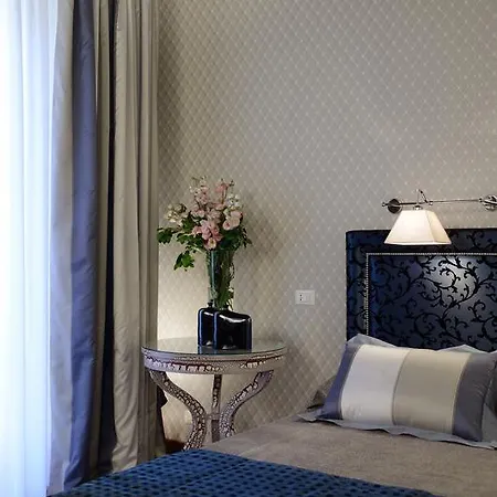 Frattina 122 Affittacamere Roma
