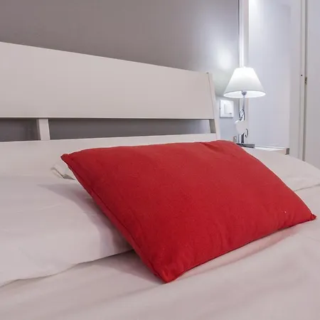 Bed and breakfast Domus Raffaello 3*